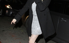 emma roberts 2400x3600 wallpaper 